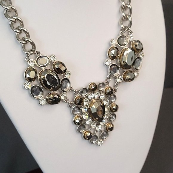 Womens Silver Tone Heavy Chunky Chain Prong Set Crystal Statement Necklace - Picture 3 of 10